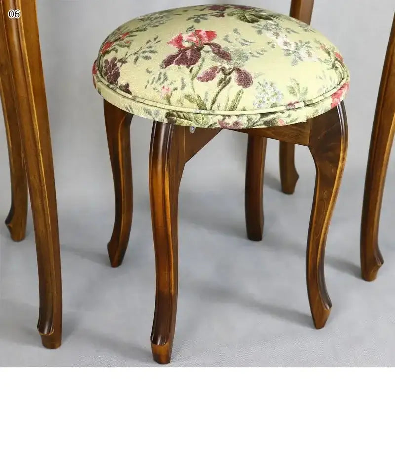 アンティーク調仏壇 ボヌール クラシック 脚付き&椅子付きの様々な角度画像3