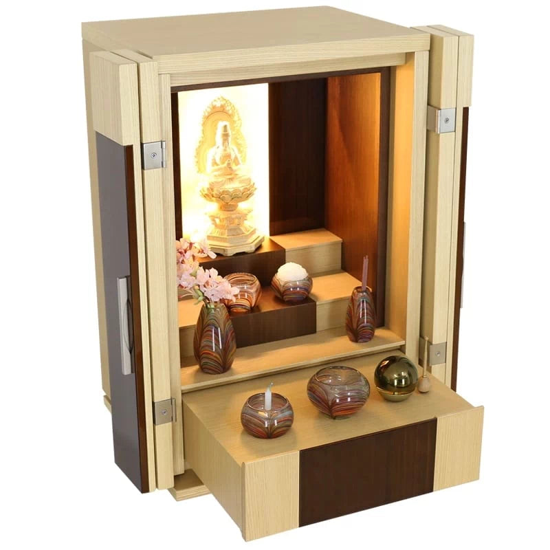店長おすすめセット01の斜め角度からの本尊・仏具・リンの一式セット例