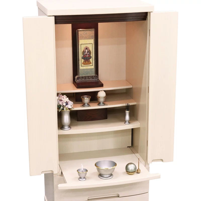 店長おすすめセット02の斜め角度からの本尊・仏具・リンの一式セット例