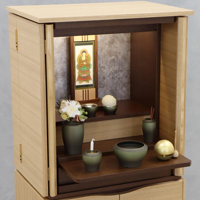 店長おすすめセット02の斜め角度からの本尊・仏具・リンの一式セット例