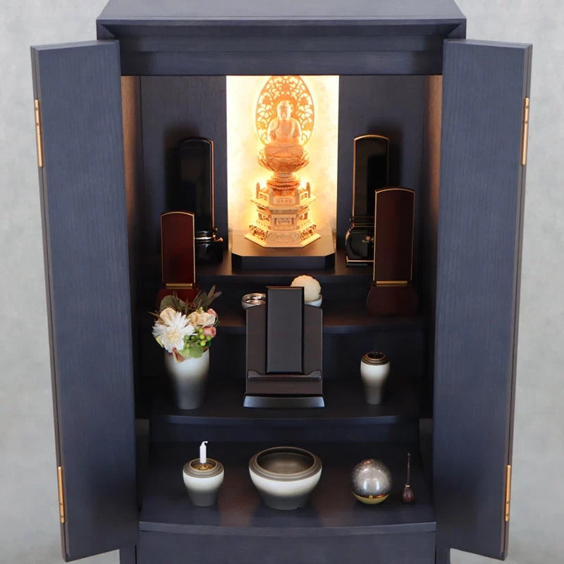 モダン仏壇 月箔 墨黒仕上げ 43号 スリムタイプの詳細アップ画像1枚目