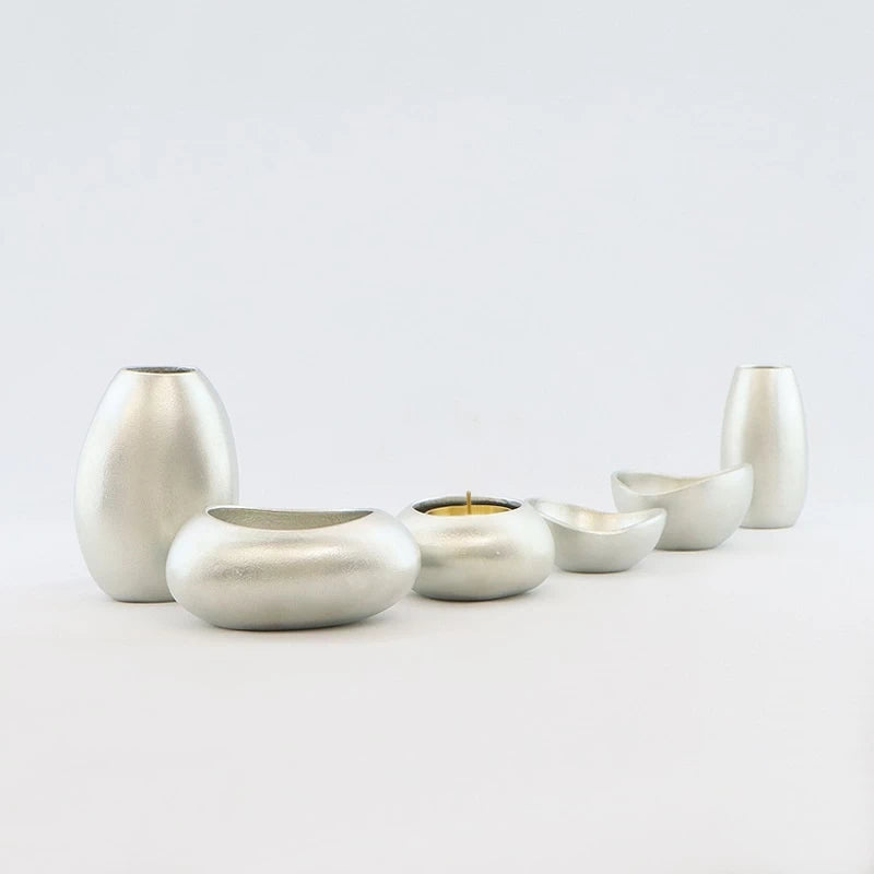 デザイン仏具セット isi【3点セット・6点セット】 | 仏具の通販