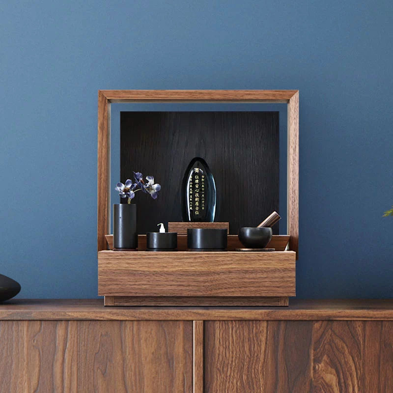 ミニ仏壇 KAKOI  ウォールナット&墨黒色のリビング設置イメージ②