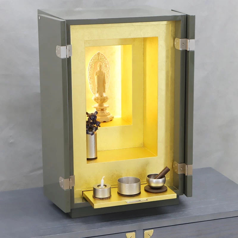 店長おすすめセット01の斜め角度からの本尊・仏具・リンの一式セット例