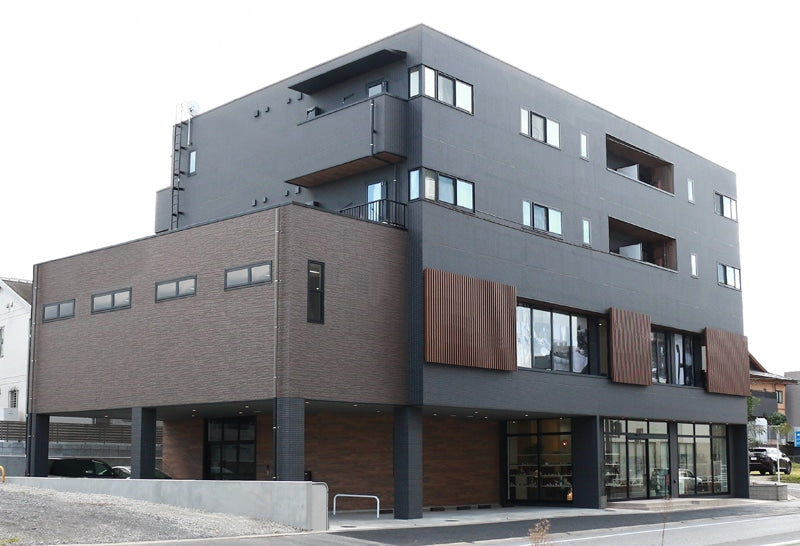 インテリア仏壇ルミエールの外観