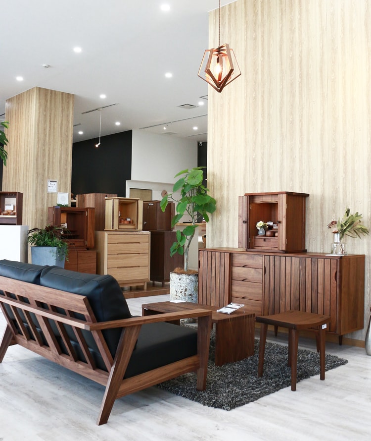 祈り空間をデザインするをコンセプトとした店舗デザイン