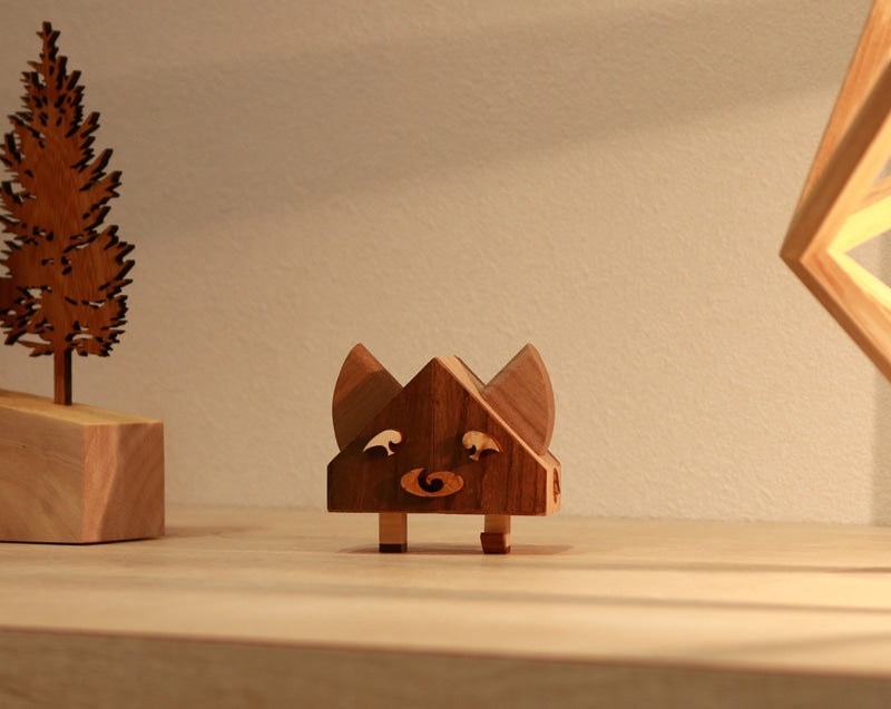 店舗で行えるお子様向けの「木の人形作り体験」