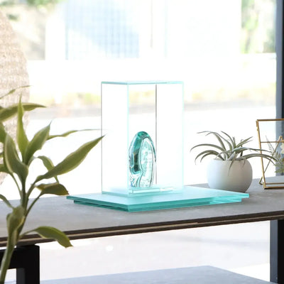 ガラス製のモダン位牌