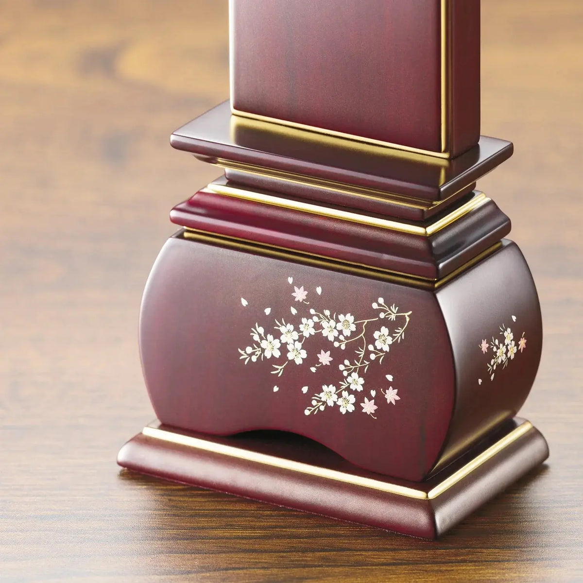 お花などの柄入りの蒔絵位牌