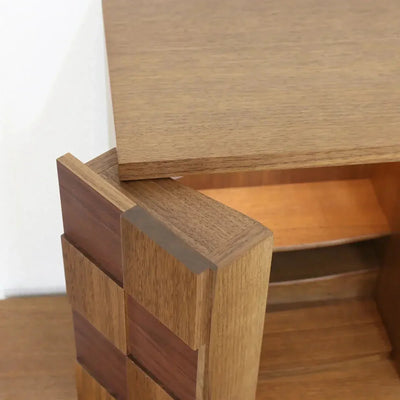 扉付きのミニ仏壇