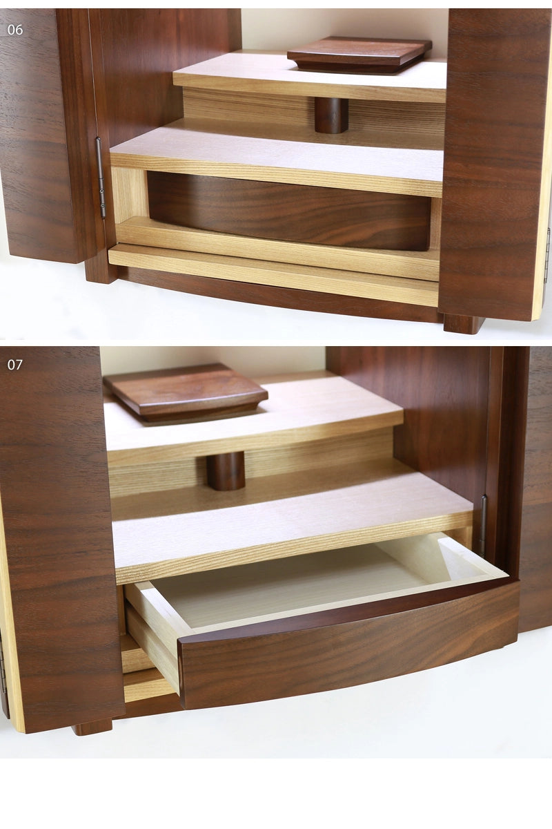 デザイナーズ仏壇 リスン ウォールナット・タモ 16号の詳細部分の下部拡大画像をご覧ください。