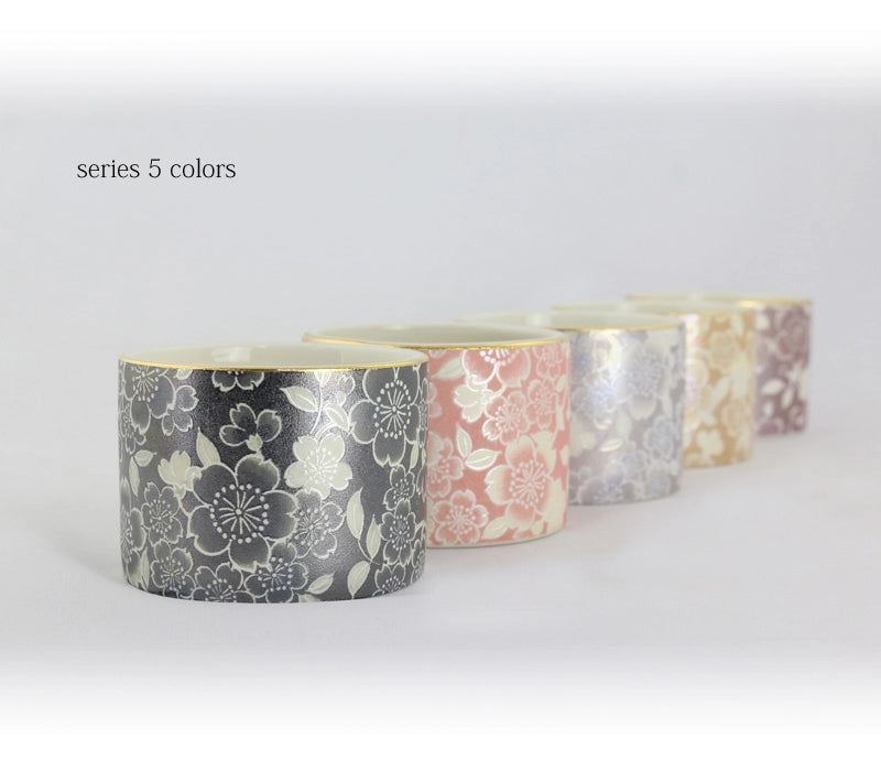 当仏具は5種類の色で展開しております。お仏壇・故人様に合った色をお選びください。