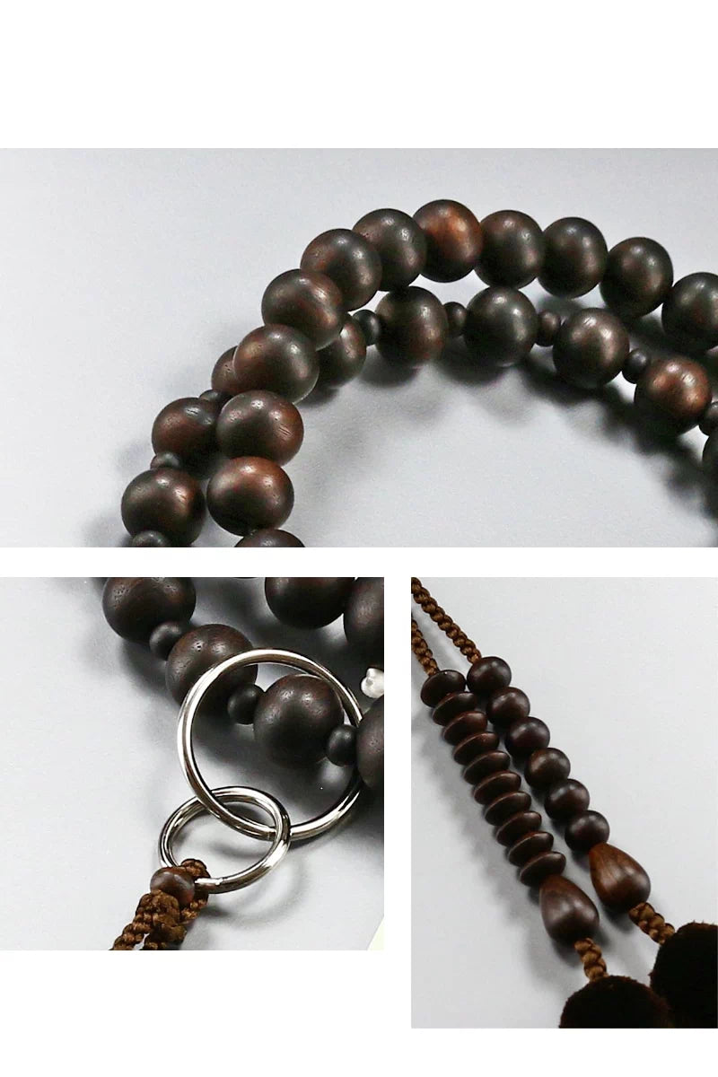 縞模様の木目が特徴的で男性らしいどっしりと重厚感のある印象の数珠に仕上がりました。