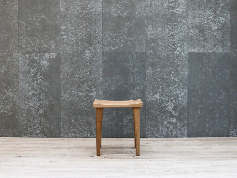 無垢スツール 弧 KIYUMI  タモ の設置イメージ