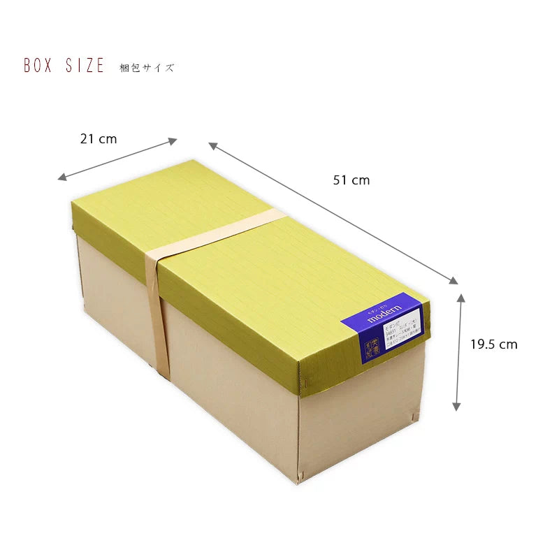 モダン行灯「スレンダー 大 菊」盆提灯の梱包サイズをご紹介しています。