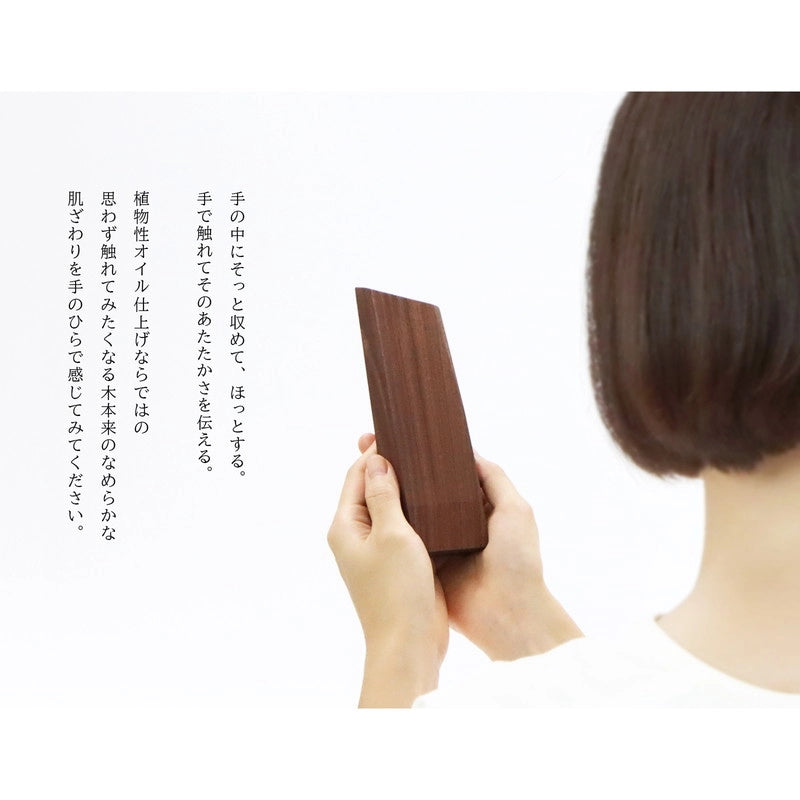 無垢の位牌「森音」の手持ちイメージ