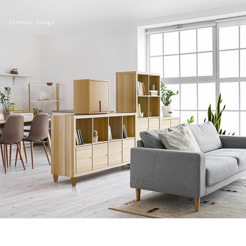 モダン仏壇 TSUDOU オークのリビング設置イメージ