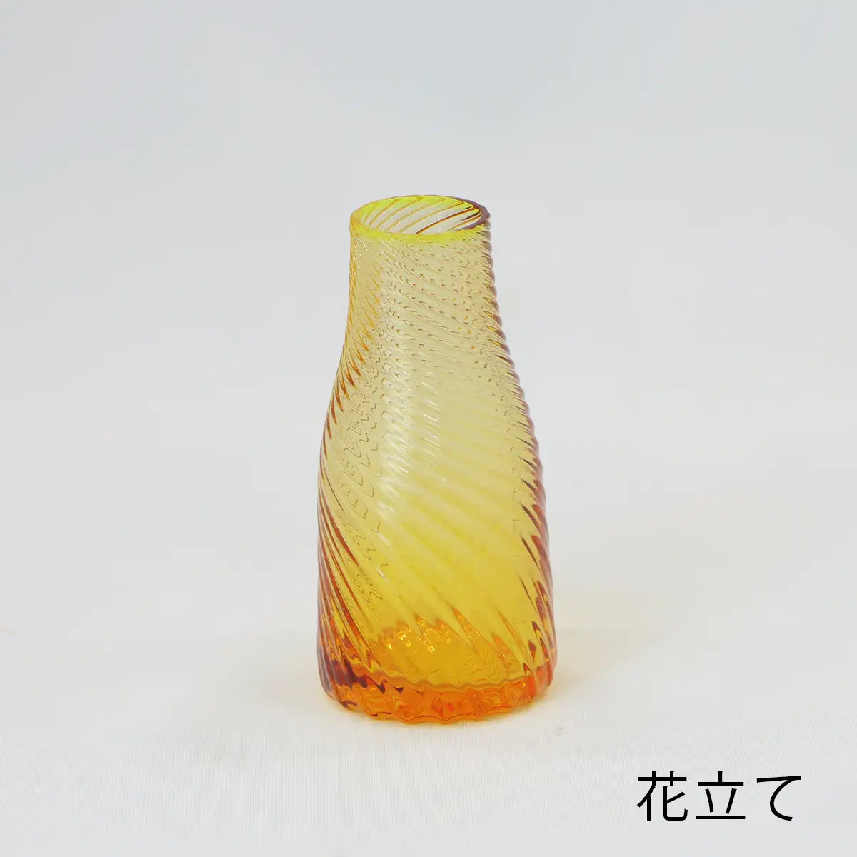 ガラス仏具 流彩 アンバーの花立て