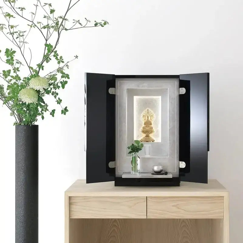 【送料込み/匿名配送】高級仏壇・御霊抜き済み 最高級仏壇 白虹C型 墨染内銀色仕上げ |お仏壇の通販| インテリア仏壇