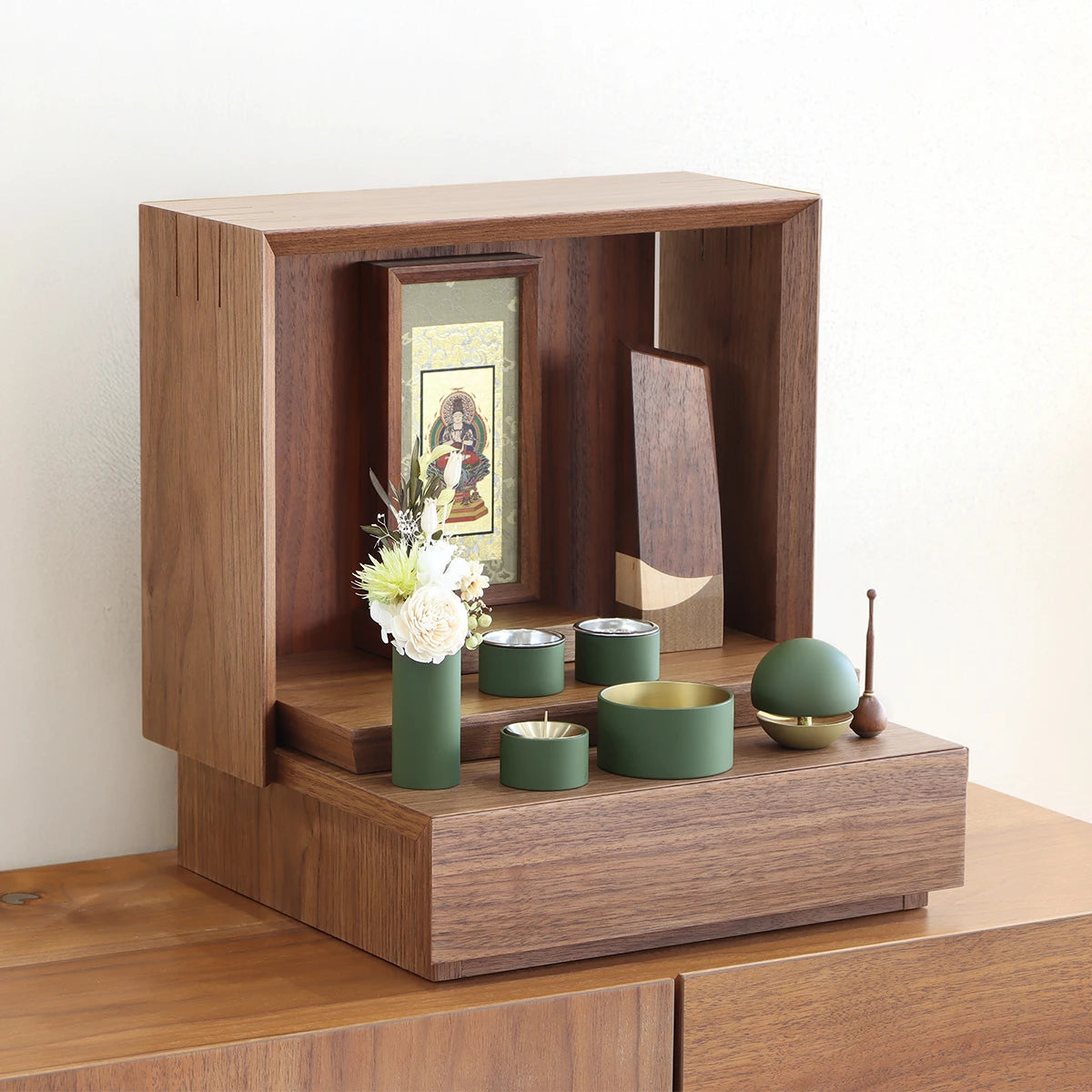 モダン仏具セット SEN マットオリーブの使用例