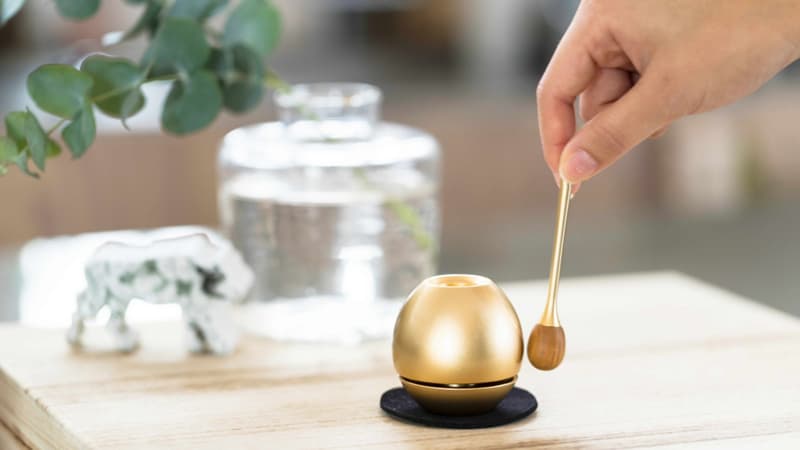 高岡製仏具おリン「Sottoシリーズ」のチェリン（Cherin）シリーズは、さくらんぼのような可愛らしいデザインと美しい音色が特徴です。全3種類（チェリン・チェリンウッド・チェリンミニ）の音色を比較できる動画です。