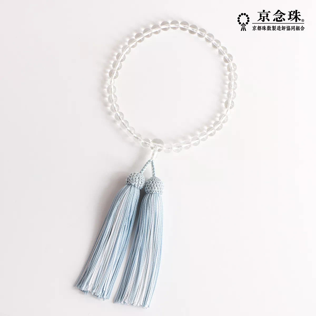 水晶のみで仕立てた共仕立タイプは、浅葱色と白の二色房が透明感のある美しさを引き立てます。