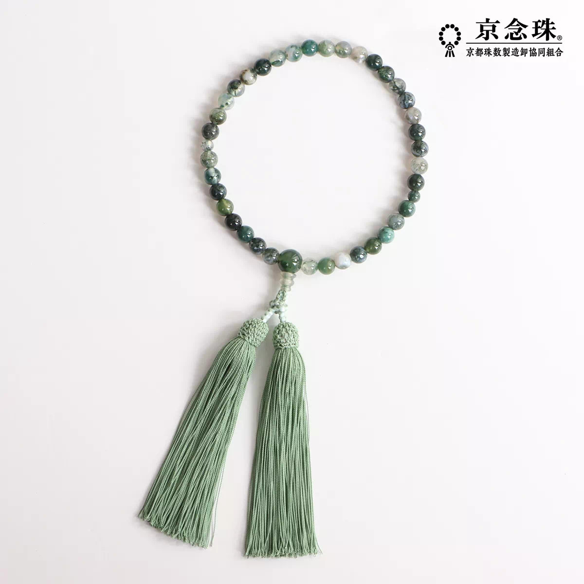 青苔メノウを使用した略式念珠です。