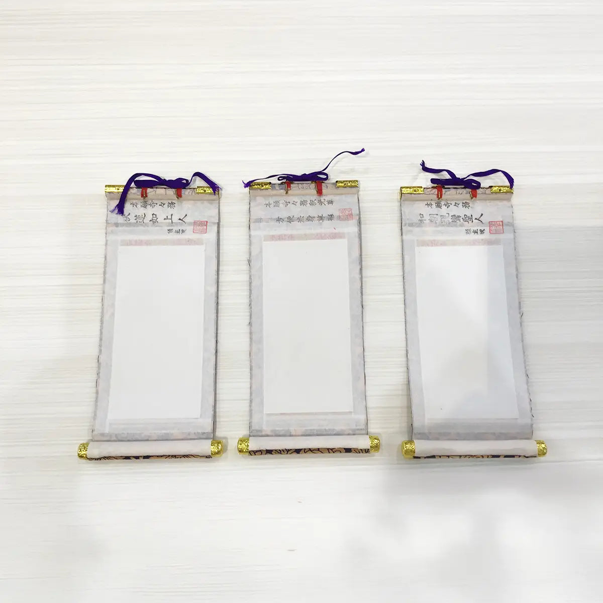 【アウトレット】吊り下げ型掛け軸　浄土真宗西　三尊セット　裏面