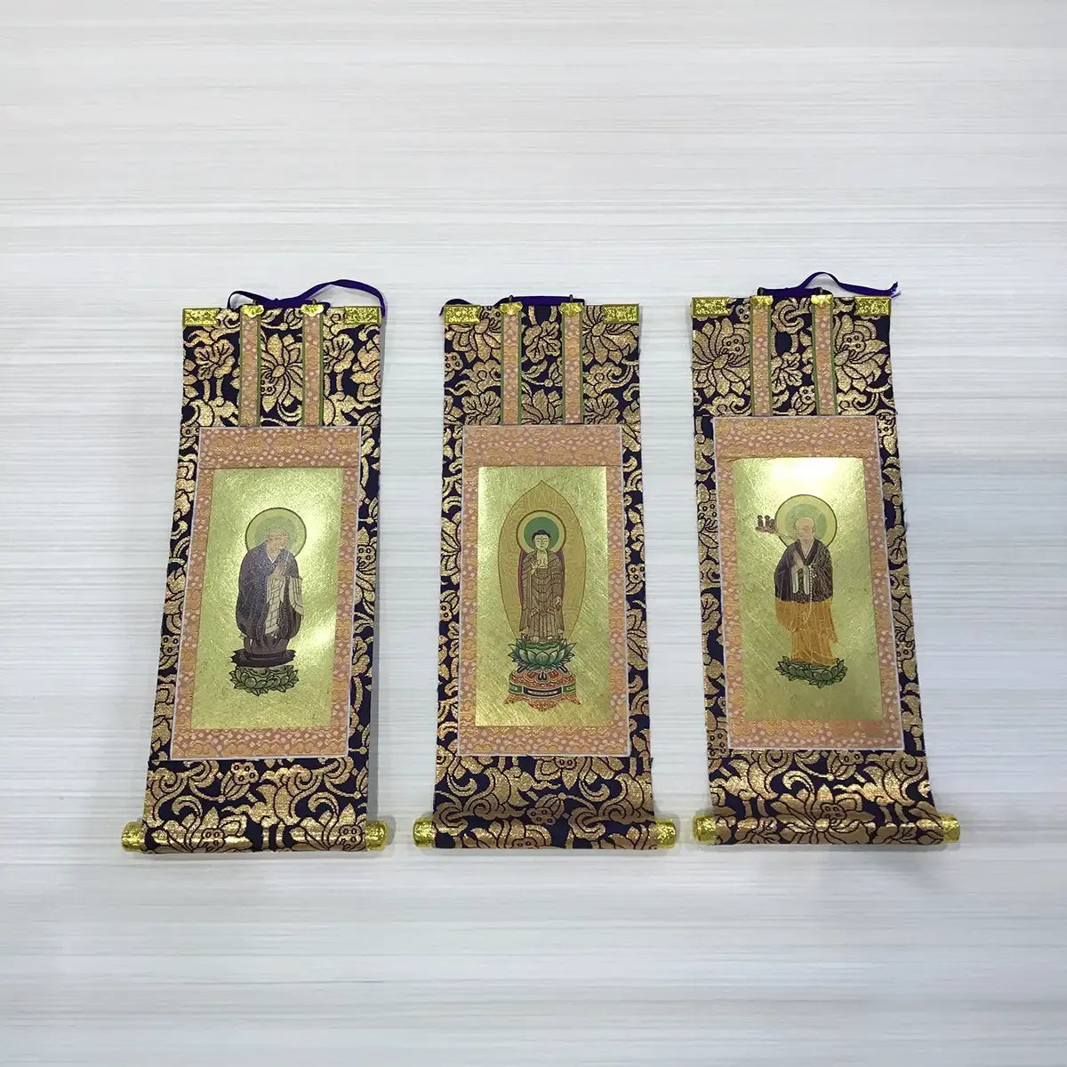 【アウトレット】吊り下げ型掛け軸　浄土宗　三尊セット　正面　