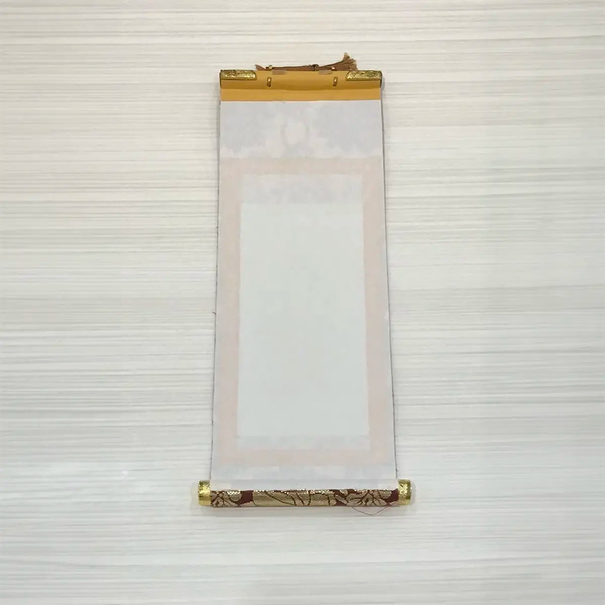 【アウトレット】吊り下げ型掛け軸　釈迦如来　20代　裏面