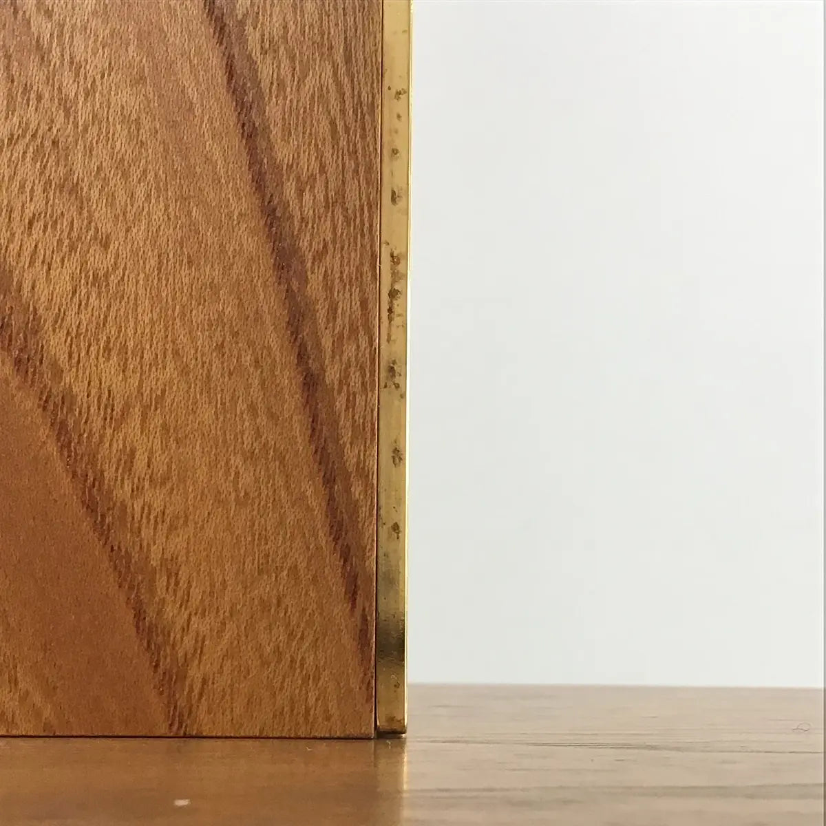 【アウトレット】まごころ 過去帳 ケヤキ　4寸　日付け入り