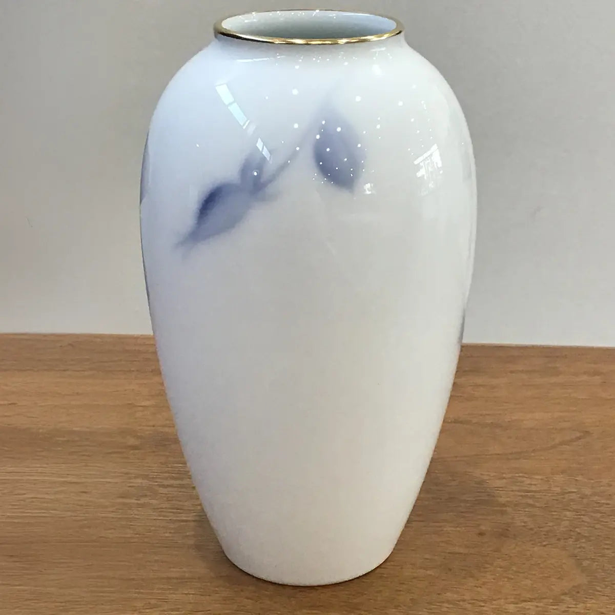 ブルーローズ 花瓶　裏面