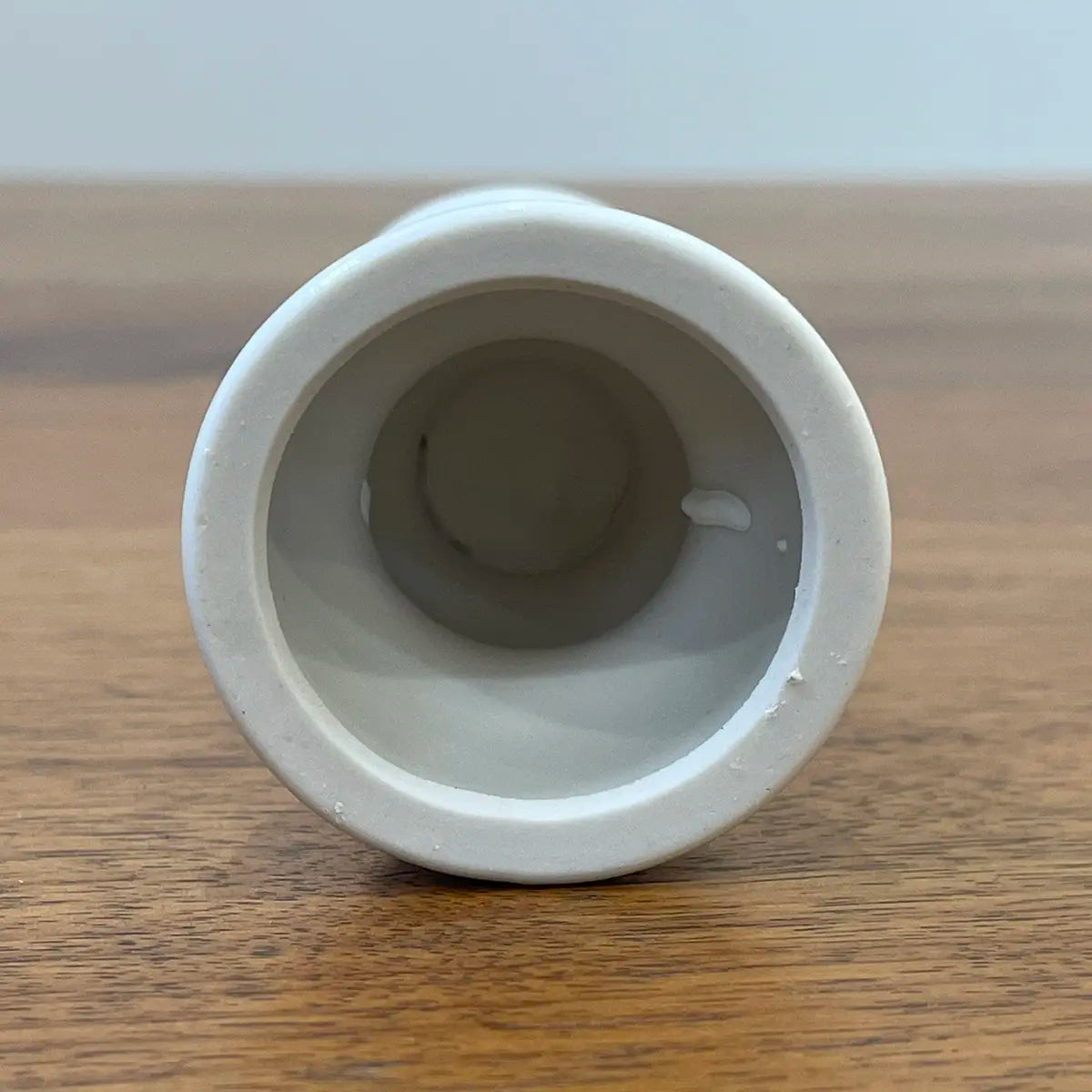 【アウトレット】陶器製　白上金ハス蠟燭たて