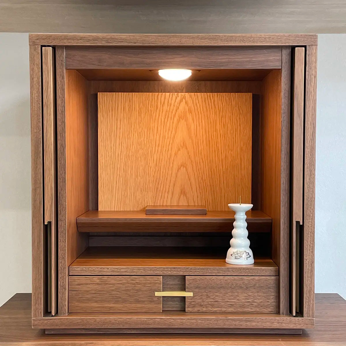 【アウトレット】陶器製　白上金ハス蠟燭たて