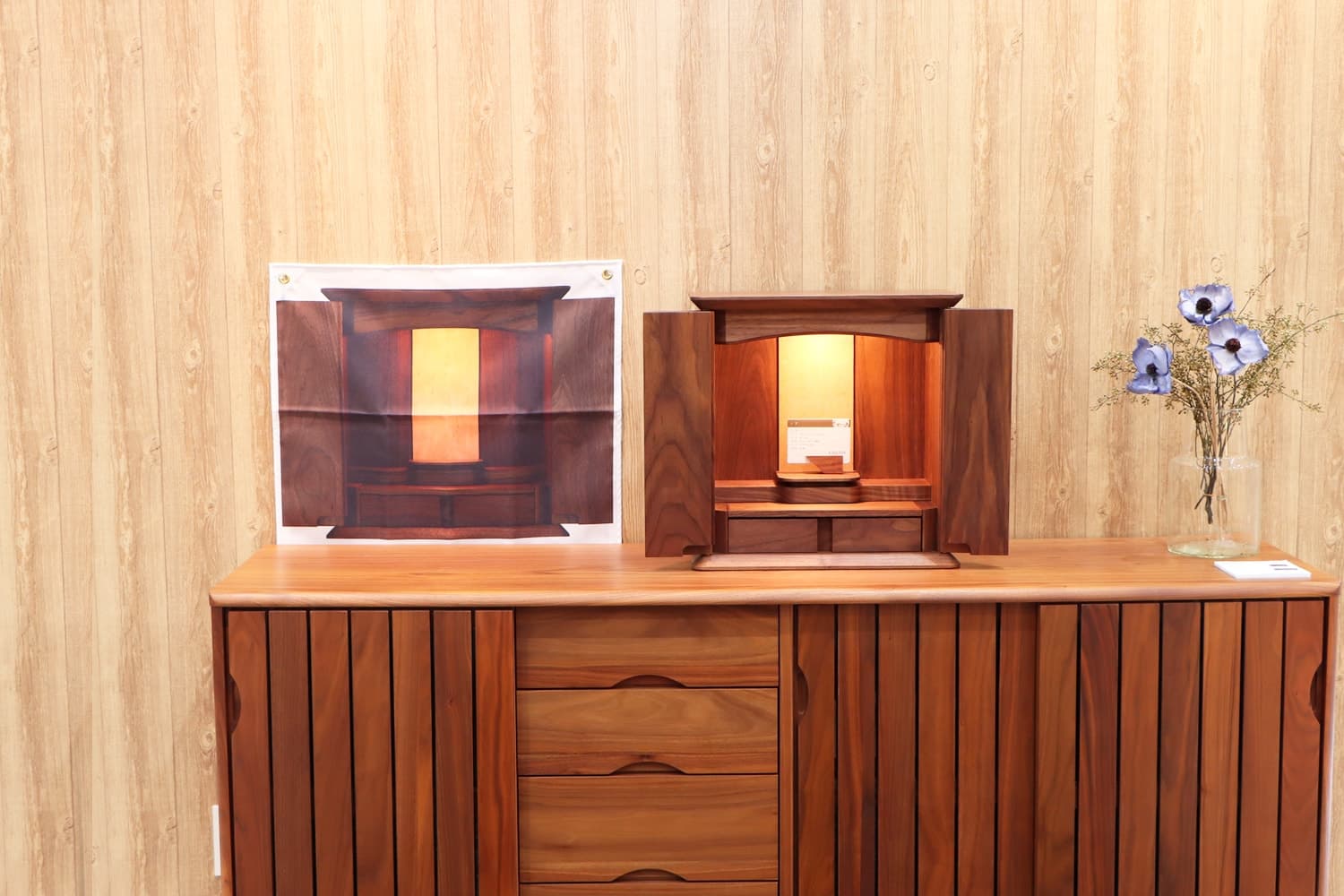 茶櫃　牡丹　　新品未使用 モダン仏壇 TSUDOU ウォールナット | お仏壇の通販 | インテリア仏壇