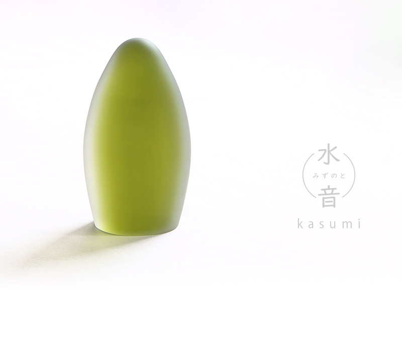ガラス位牌「水音 kasumi」　翡翠のトップ画像